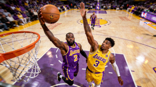 NBA篮球比赛精彩瞬间